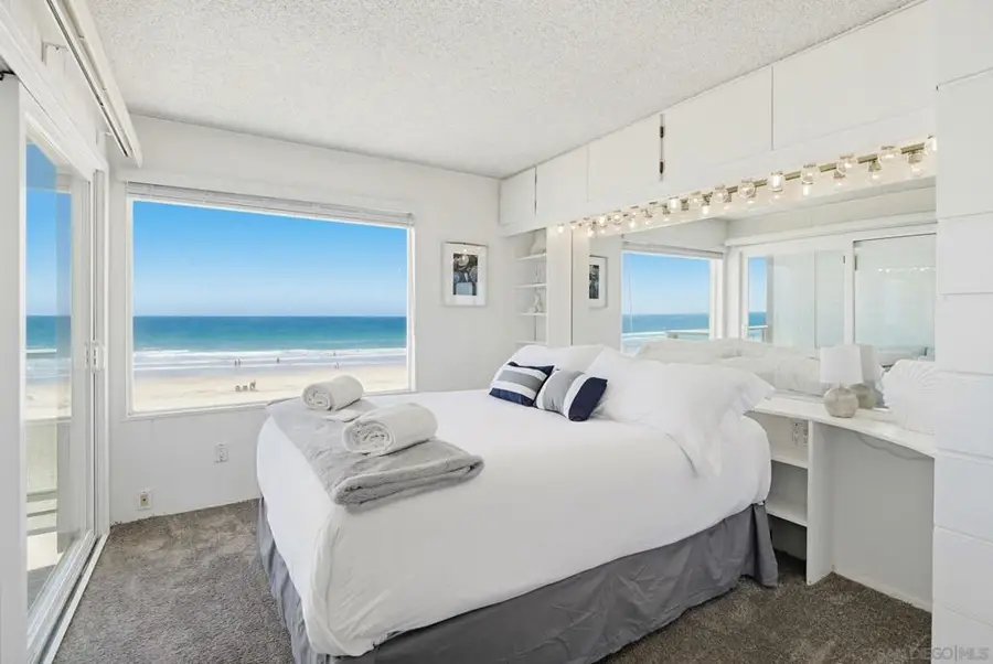 3755 Ocean Front #15, San Diego, CA 92109 - #2