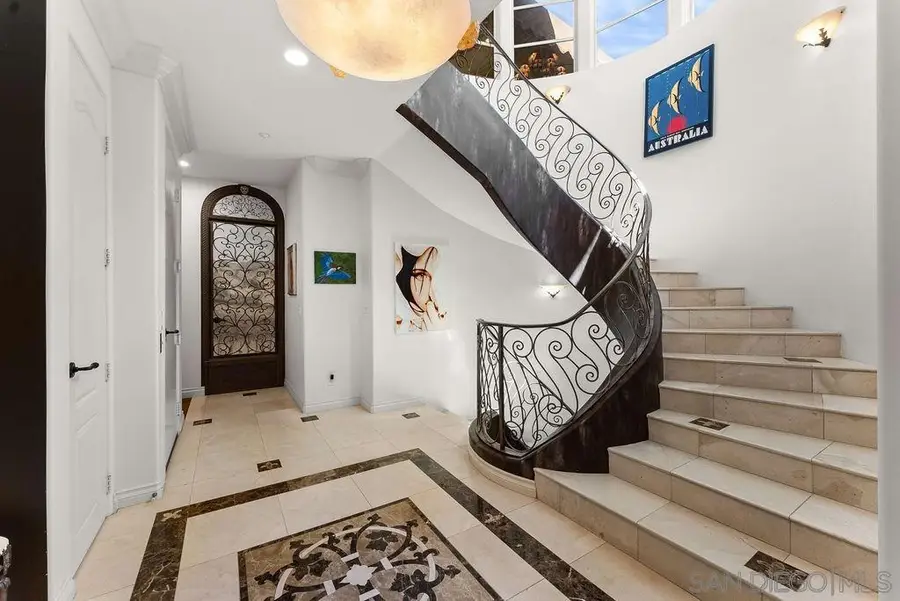 7157 Fay Ave, La Jolla, CA 92037 - #3