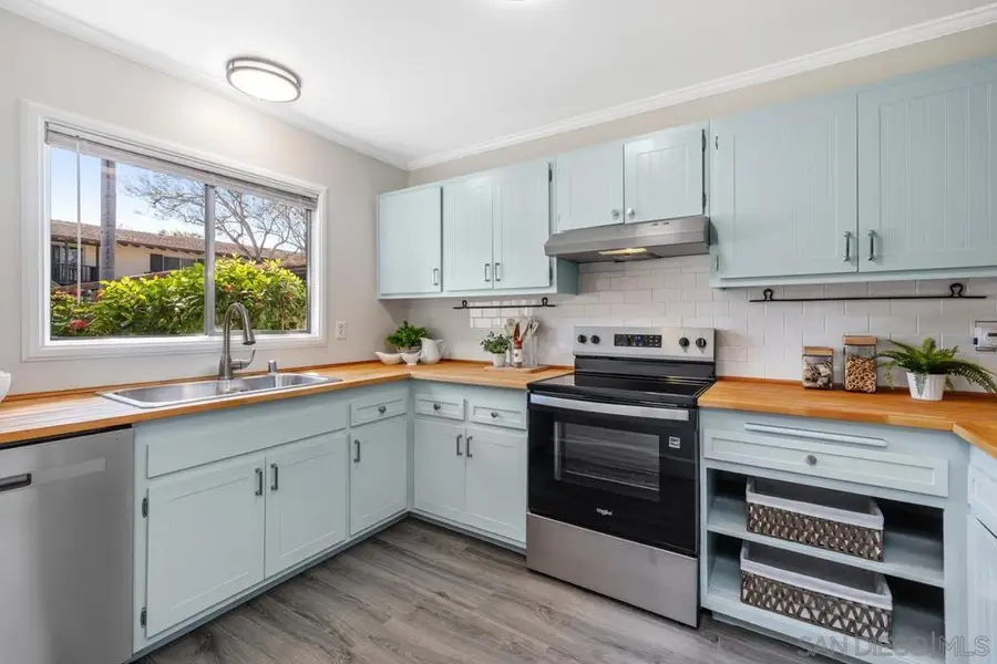 4264 Loma Riviera Lane, San Diego, CA 92110 - #2