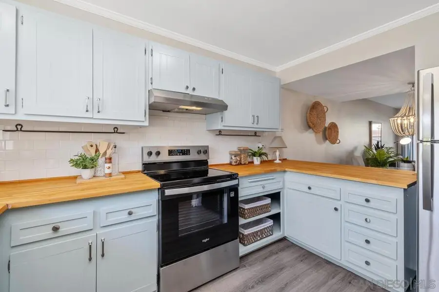 4264 Loma Riviera Lane, San Diego, CA 92110 - #3