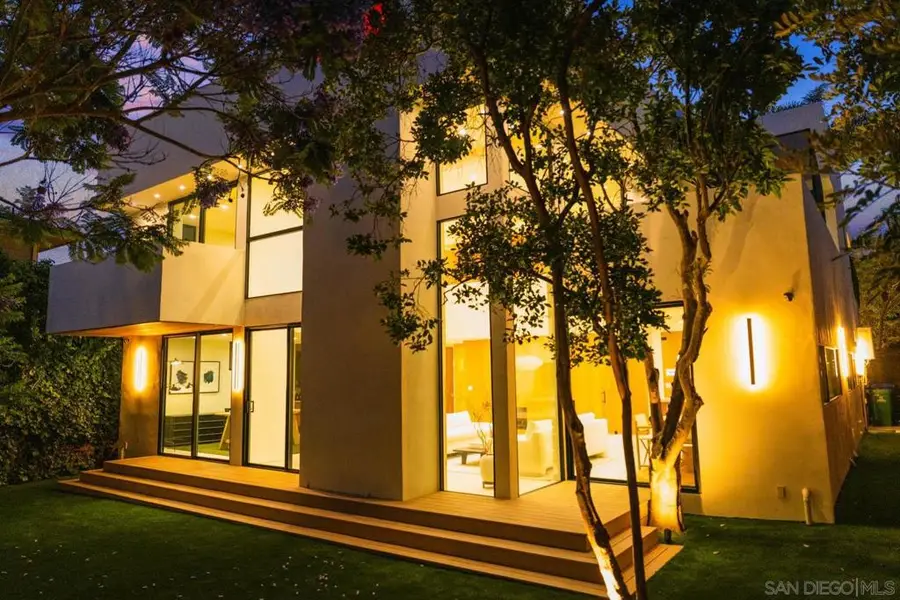 7376 Fay Ave, La Jolla, CA 92037 - #3