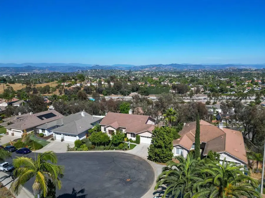 1992 Ridge Way Glen, Escondido, CA 92029 - #3