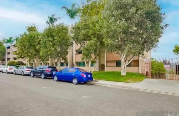 4041 Oakcrest Dr #408, San Diego, CA 92105