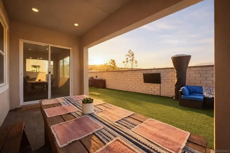 305 Creekview Ct, San Marcos, CA 92078 - #2