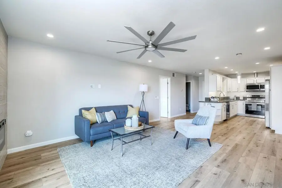 10325 Caminito Cuervo #204, San Diego, CA 92108 - #3