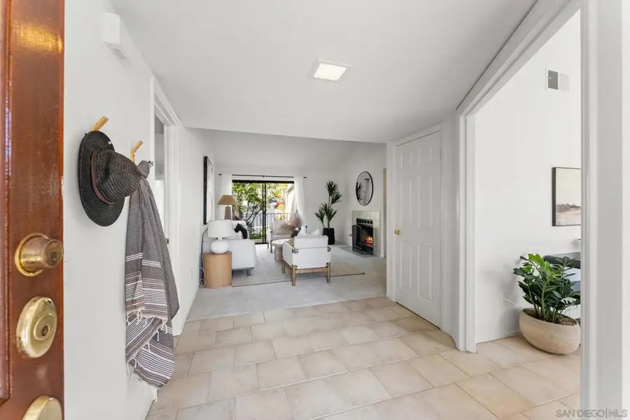 3118 Vista Grande, Carlsbad, CA 92009 - #3