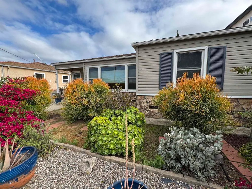 6233 Stewart, San Diego, CA 92115 - #1