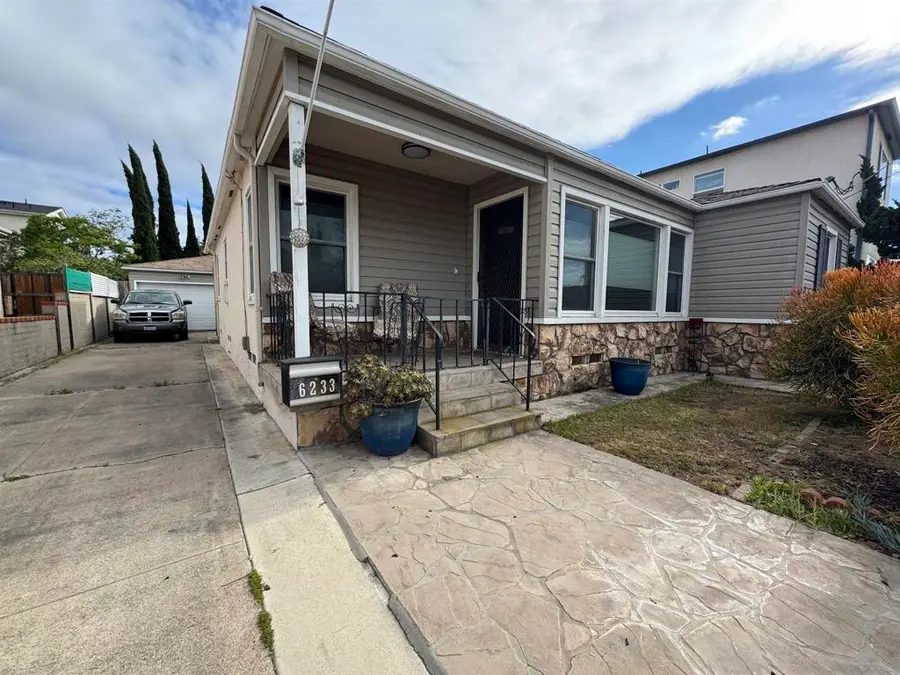 6233 Stewart, San Diego, CA 92115 - #3