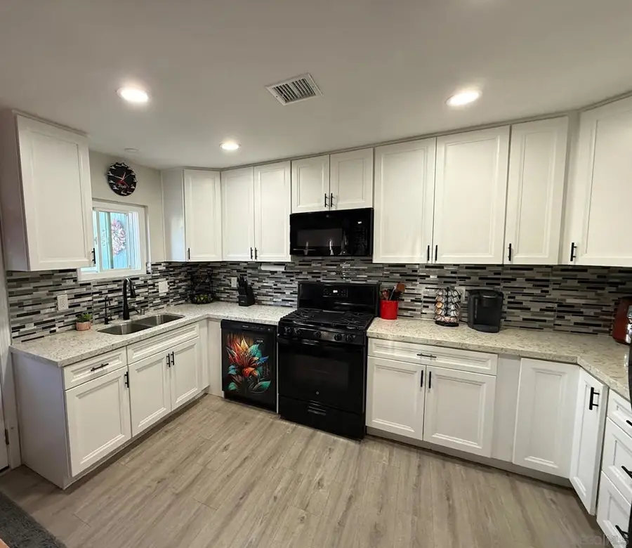 Address Withheld By Seller, San Diego, CA 92114 - #3