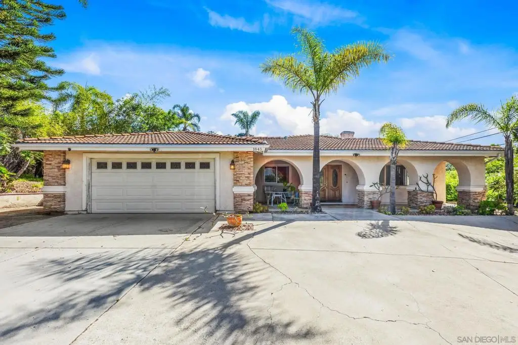 1845 Alta Vista, Vista, CA 92084 - #1
