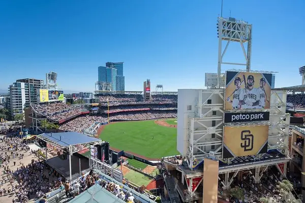 325 7th Avenue #1003, San Diego, CA 92101