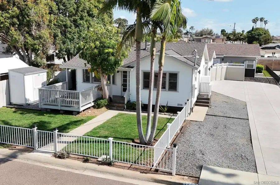 1027 Knowles Ave, Carlsbad, CA 92008 - #2