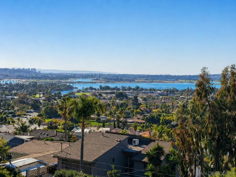 2415 La France St., San Diego, CA 92109 - #2
