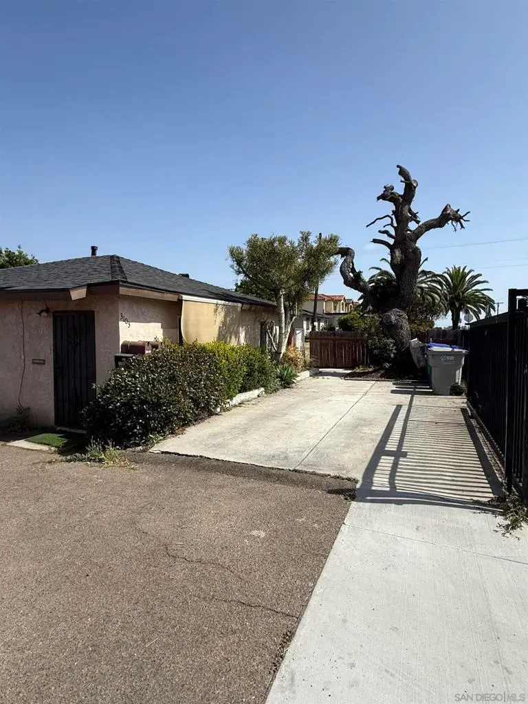 3103 3105 Central, San Diego, CA 92105 - #1