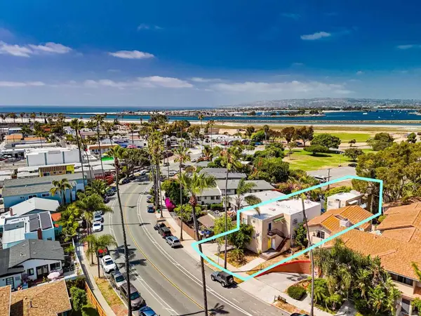 4934 36 W Point Loma Blvd, San Diego, CA 92107
