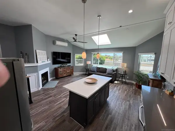 880 Home Ave #F, Carlsbad, CA 92008