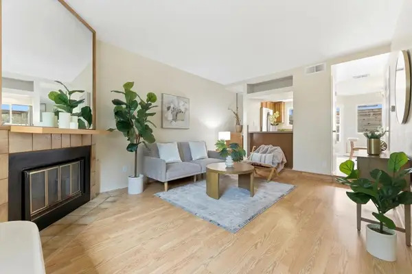 1442 Essex #4, San Diego, CA 92103