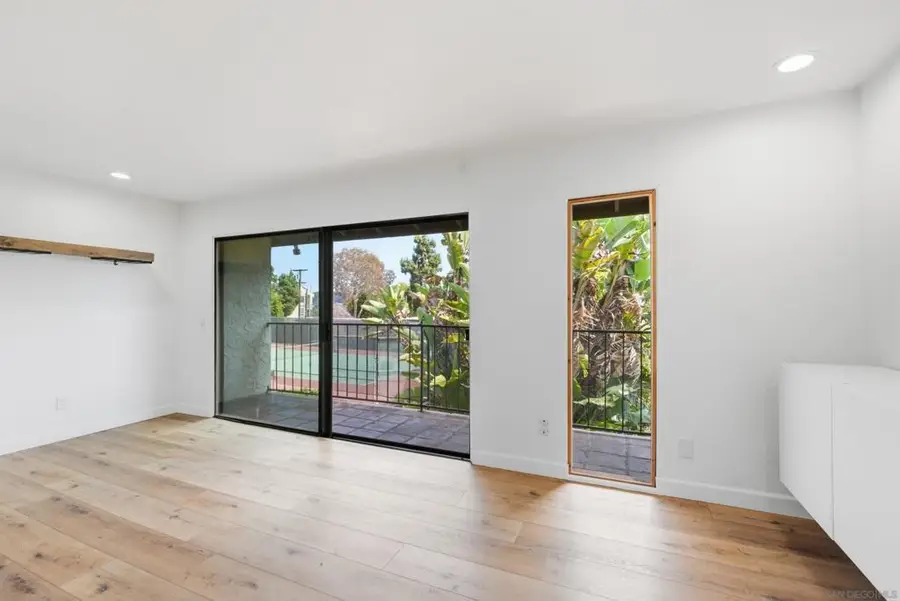 1092 Fresno St #4, San Diego, CA 92110 - #3