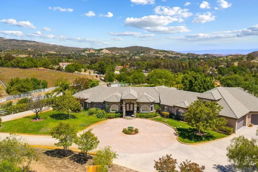 20420 Wendy Ln, Murrieta, CA 92562 - #3
