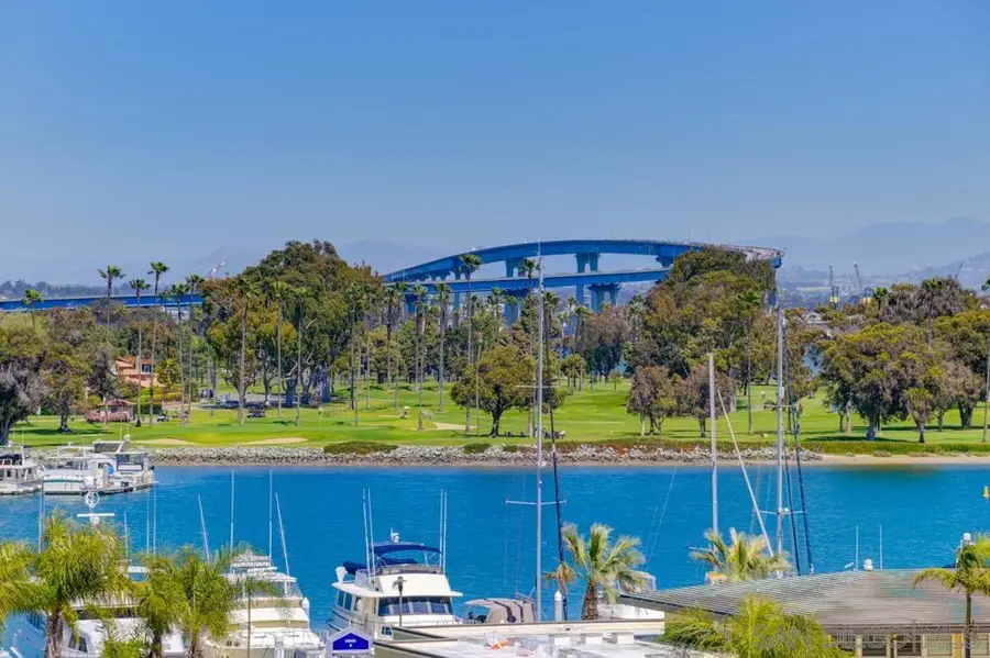 1810 Avenida Del Mundo #1106, Coronado, CA 92118 - #2