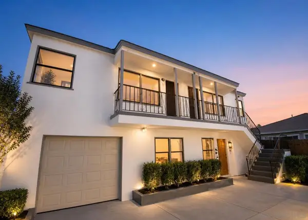 3023 3029 Jarvis St, San Diego, CA 92106