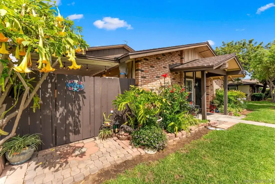 9952 N Magnolia Ave, Santee, CA 92071 - #2