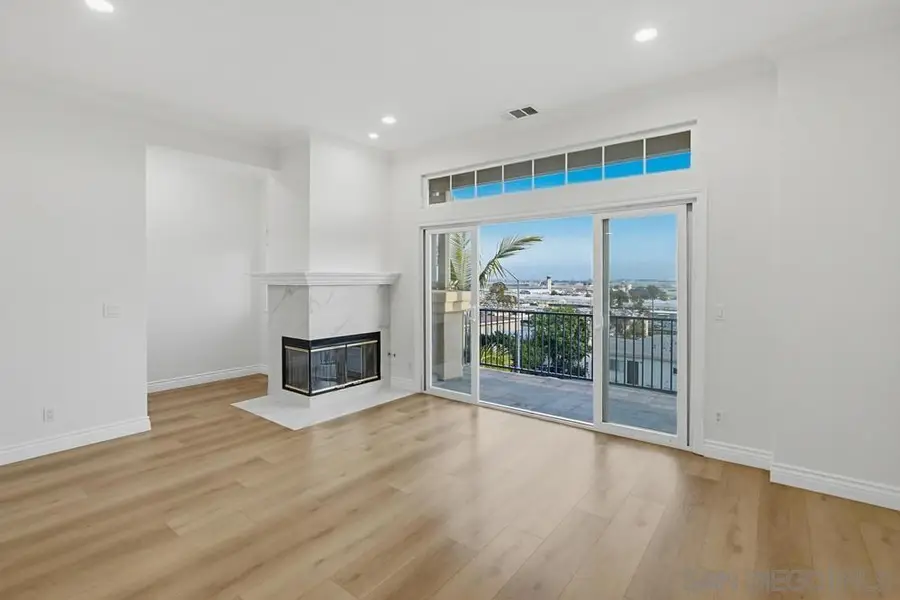 2078 San Diego, San Diego, CA 92110 - #3