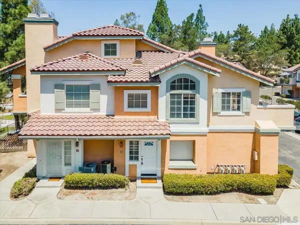 11985 Tivoli Park Row #4, San Diego, CA 92128