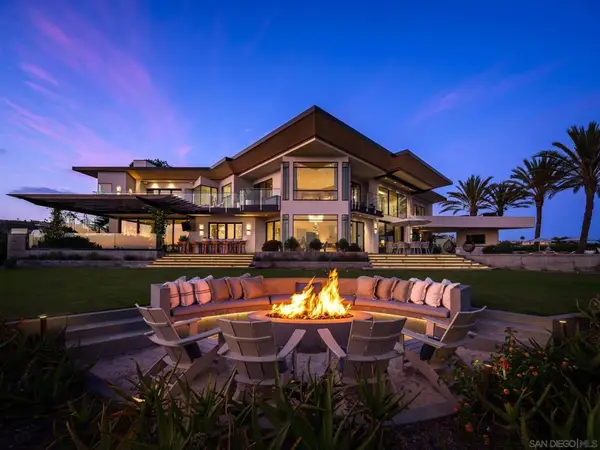 5416 Candlelight Dr, La Jolla, CA 92037