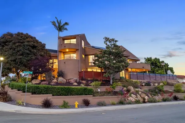 2709 Unicornio Street, Carlsbad, CA 92009