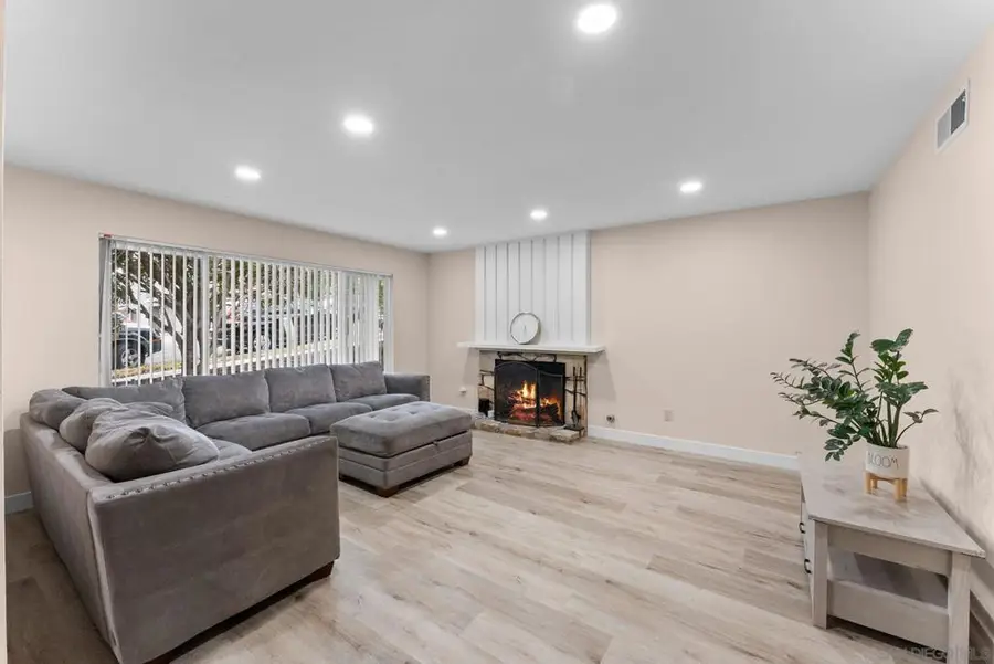 2134 Via Robles, Oceanside, CA 92054 - #3