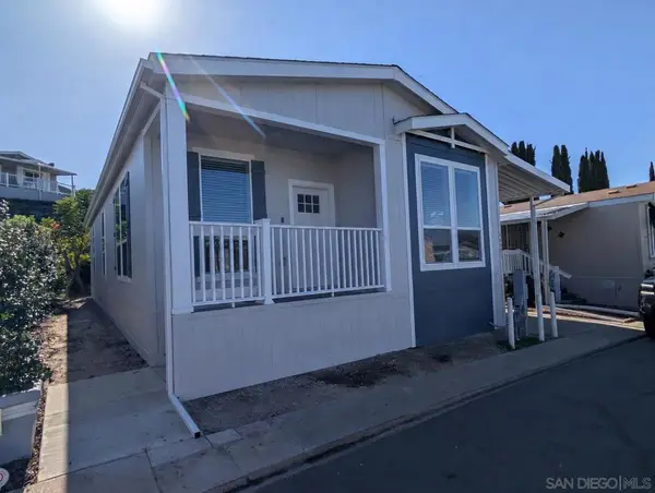 4898 1/2 Old Cliffs Rd, San Diego, CA 92120