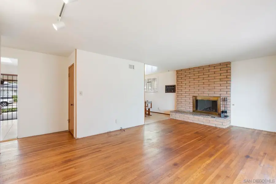 1564 Via Madrina St, San Diego, CA 92111 - #3