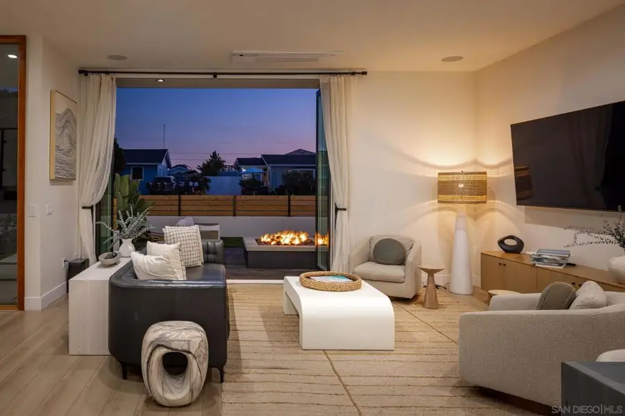 5140 Los Robles Drive, Carlsbad, CA 92008 - #2
