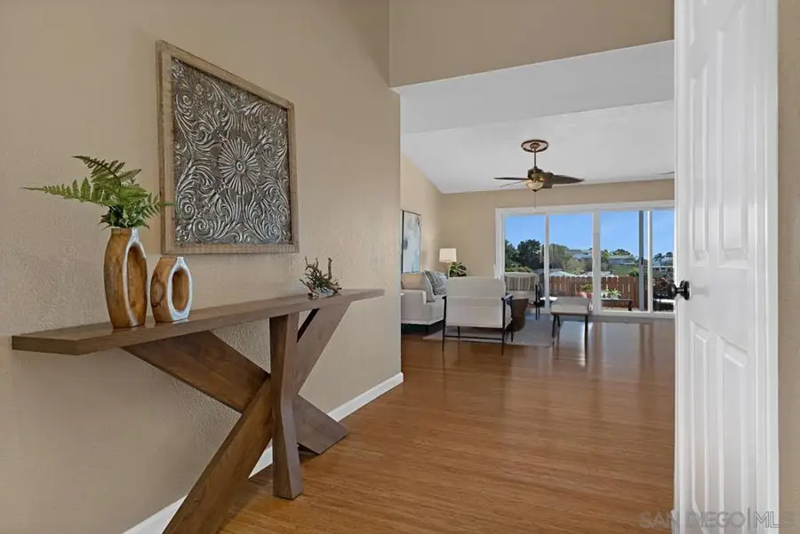 3197 Wayne Ln, San Diego, CA 92117 - #3