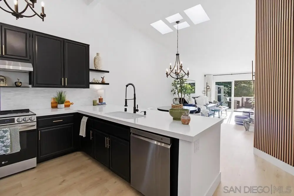 12795 Via Moura, San Diego, CA 92128 - #1