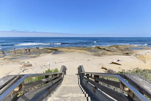 220 Coast Blvd #1B, La Jolla, CA 92037