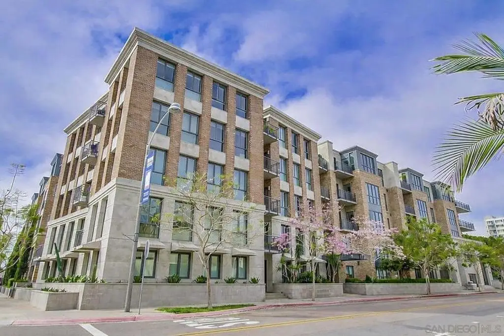 845 Fort Stockton Dr #302, San Diego, CA 92103 - #1