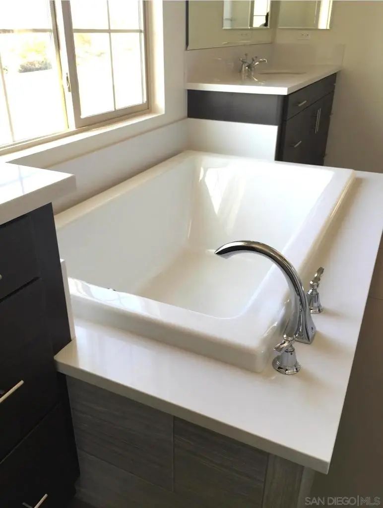 Address Withheld By Seller, San Diego, CA 92130 - #3