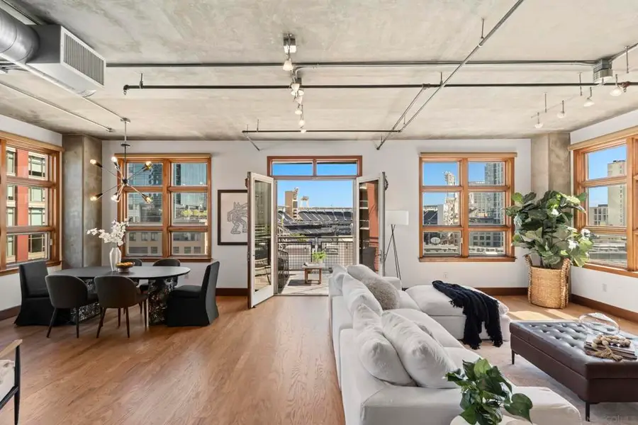 877 Island Ave #705, San Diego, CA 92101 - #2