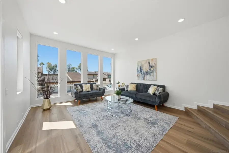 6930 Camino Pacheco, San Diego, CA 92111 - #3