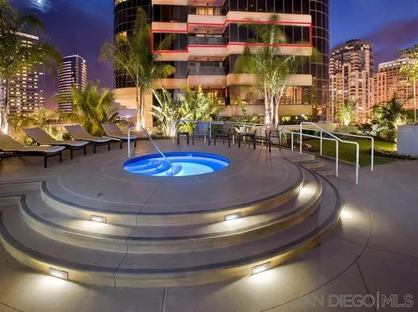 100 Harbor Drive #906, San Diego, CA 92101