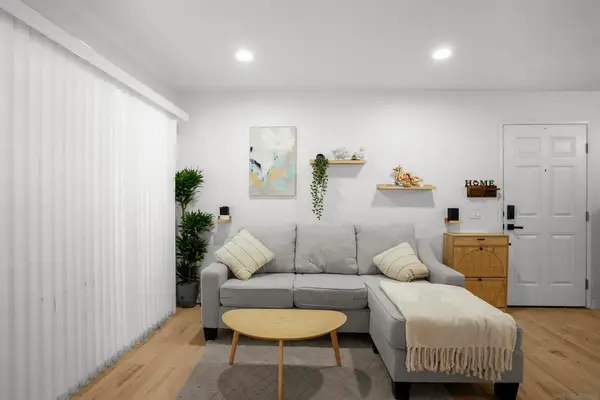 145 W El Norte #122, Escondido, CA 92026