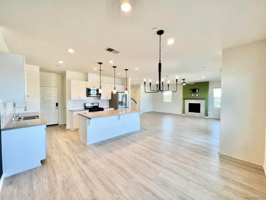 7260 Wembley, San Diego, CA 92120 - #1
