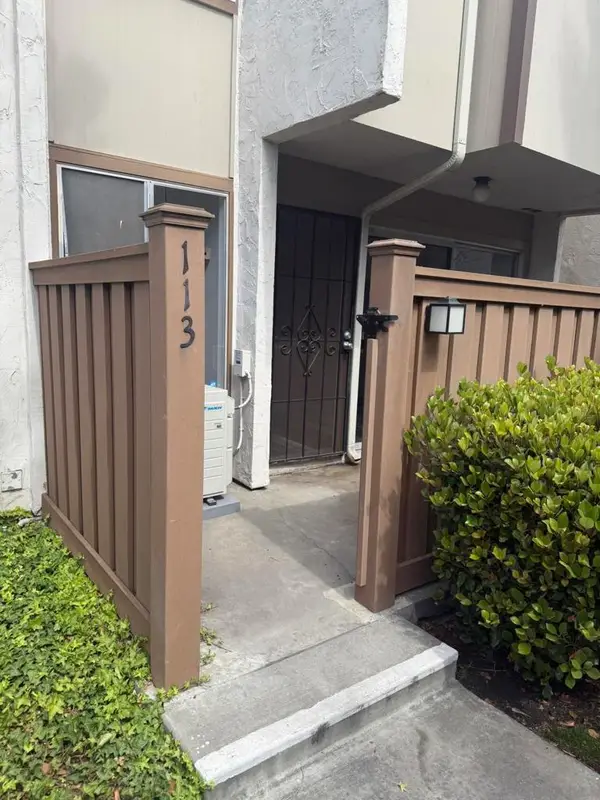3549 Castle Glen #113, San Diego, CA 92123