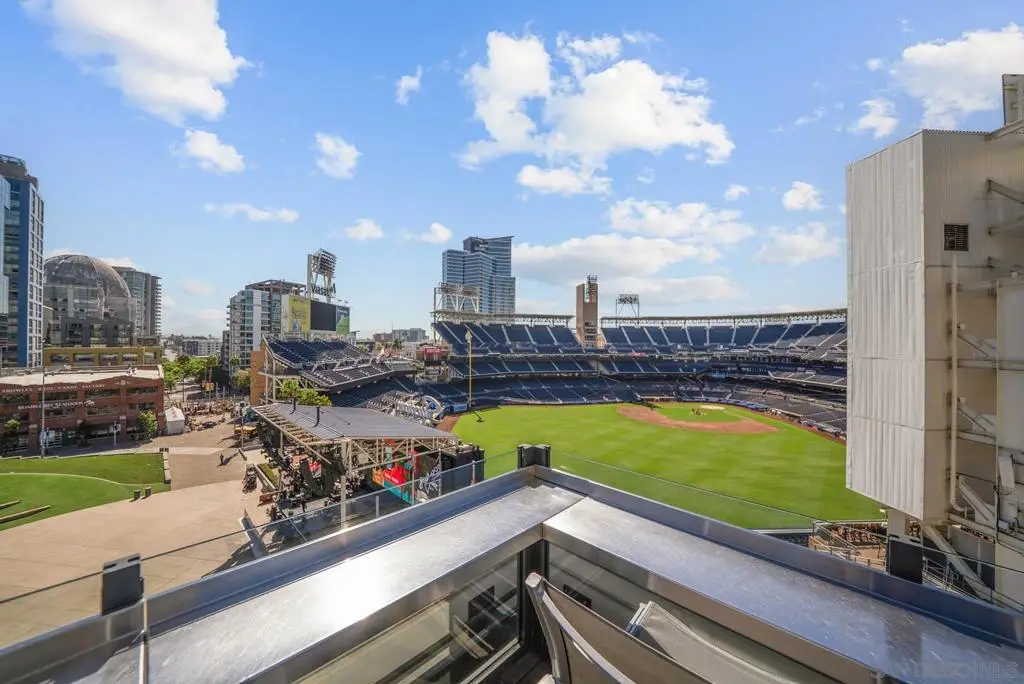 325 7th Ave #1901, San Diego, CA 92101 - Image #1