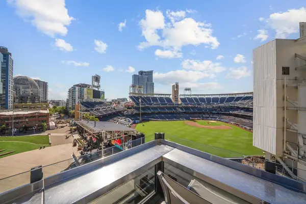 325 7th Ave #1901, San Diego, CA 92101