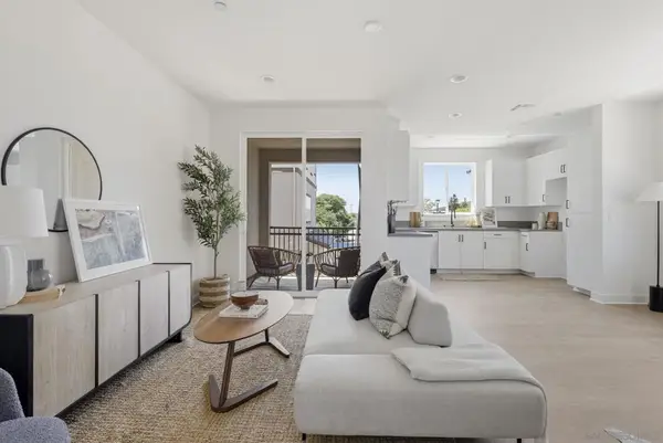 244 Pico Ave #4, San Marcos, CA 92069