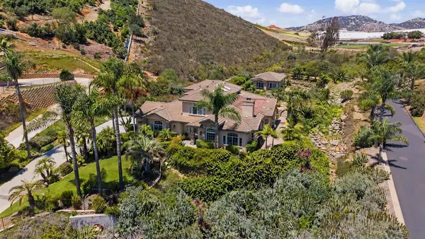 Address Withheld By Seller, Vista, CA 92084