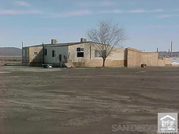 1075 Calle De Amistad, Adelanto, CA 92301